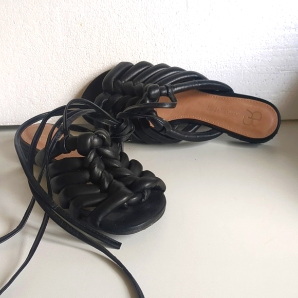 Anthropologie Shoes - Anthropologie Black Grecian Sandals